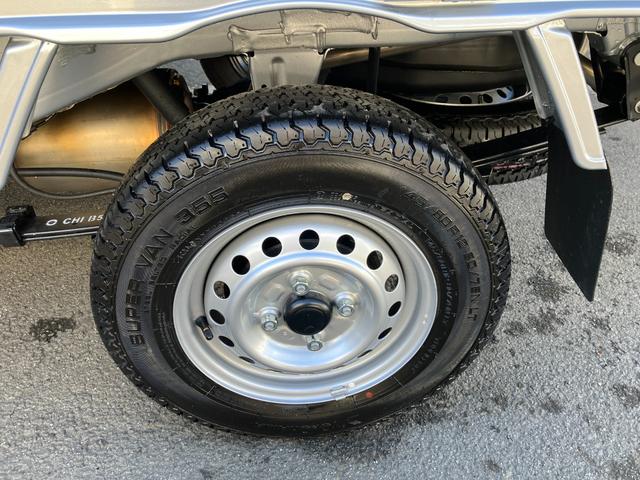 ハイゼットトラックスタンダード 4WD MT AM/FMラジオデッキ荷台フロア長2,030mm・荷台幅1,410mm・防錆鋼鈑・ハロゲンヘッドランプ・マニュアルエアコン(山梨県)の中古車