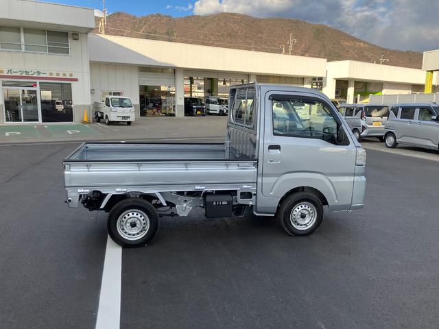 ハイゼットトラックスタンダード　４ＷＤ　ＭＴ荷台フロア長２，０３０ｍｍ・荷台幅１，４１０ｍｍ・防錆鋼鈑・ハロゲンヘッドランプ・マニュアルエアコン（山梨県）の中古車