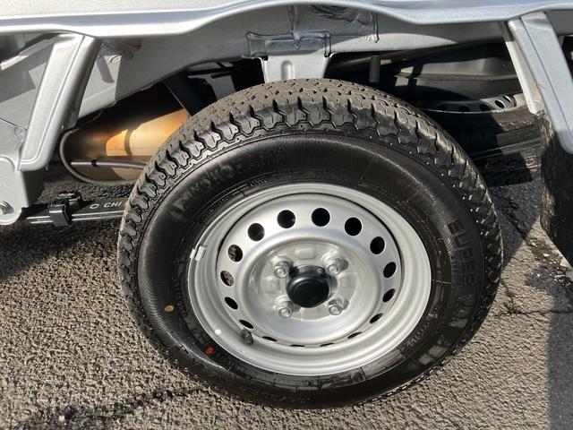 ハイゼットトラックスタンダード　４ＷＤ　ＭＴ荷台フロア長２，０３０ｍｍ・荷台幅１，４１０ｍｍ・防錆鋼鈑・ハロゲンヘッドランプ・マニュアルエアコン（山梨県）の中古車