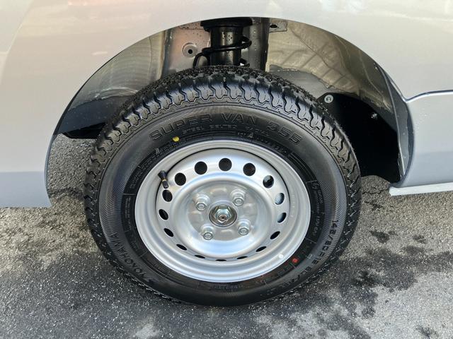 ハイゼットトラックスタンダード　農用スペシャル　ＡＭ／ＦＭラジオデッキ　ＣＶＴスマートアシスト・コーナーセンサー・切り替え式４ＷＤ（ＣＶＴ車）・スーパーデフロック・ハロゲンヘッドランプ・マニュアルエアコン・リア４枚リーフスプリング（山梨県）の中古車