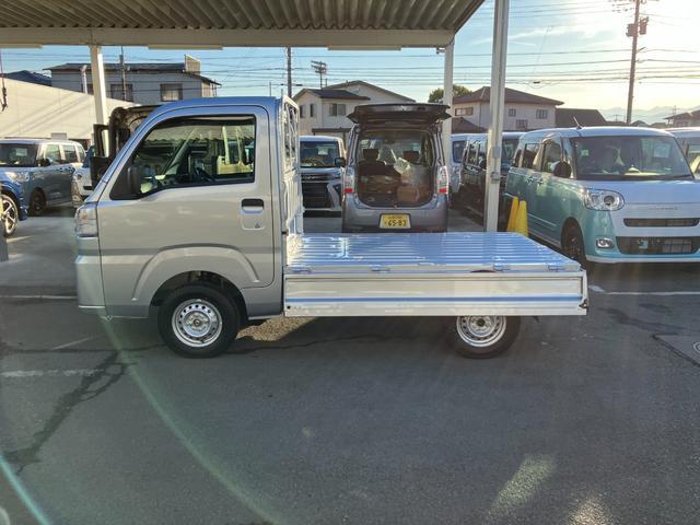 ハイゼットトラックスタンダード 農用スペシャル 4WD CVTスマートアシスト・コーナーセンサー・切り替え式4WD(CVT車)・スーパーデフロック・ハロゲンヘッドランプ・マニュアルエアコン・リア4枚リーフスプリング(山梨県)の中古車