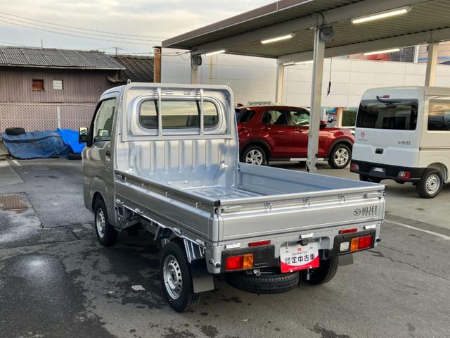 ハイゼットトラックスタンダード　４ＷＤ　ＣＶＴ　ＡＭ／ＦＭラジオデッキスマートアシスト・切り替え式４ＷＤ（ＣＶＴ車）・荷台フロア長２，０３０ｍｍ・荷台幅１，４１０ｍｍ・防錆鋼鈑・ハロゲンヘッドランプ・マニュアルエアコン（山梨県）の中古車