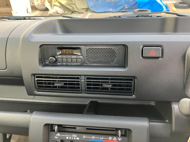 ハイゼットトラックスタンダード 農用スペシャル 4WD CVTスマートアシスト・コーナーセンサー・切り替え式4WD(CVT車)・スーパーデフロック・ハロゲンヘッドランプ・マニュアルエアコン・リア4枚リーフスプリング(山梨県)の中古車