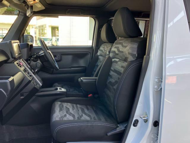 タフトＧ　クロムベンチャー　純正ナビ　バックモニタースマートアシスト・１５インチアルミ・ＬＥＤヘッドランプ・ＬＥＤフォグ・スカイフィールトップ・電動パーキング・運転席助手席シートヒーター・ＵＳＢソケット（山梨県）の中古車