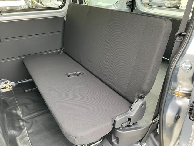 ハイゼットカーゴデラックス　４ＷＤ　ＣＶＴスマートアシスト・コーナーセンサー・３モード電子制御４ＷＤ（ＣＶＴ車）・荷室長１，９１５ｍｍ・荷室幅１，４１０ｍｍ・荷室高１，２５０ｍｍ・ハロゲンヘッドランプ・マニュアルエアコン（山梨県）の中古車