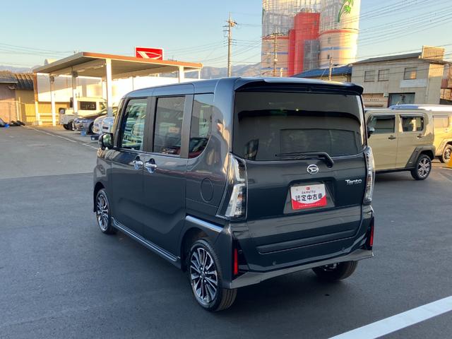 タントカスタムRS 4WD 純正ナビ バックモニタースマートアシスト・LEDヘッドライト・15インチアルミホイール・両側パワースライドドア・USBソケット・運転席助手席シートヒーター・レザー調Xフルファブリックシート・本革巻ステアリングホイール(山梨県)の中古車