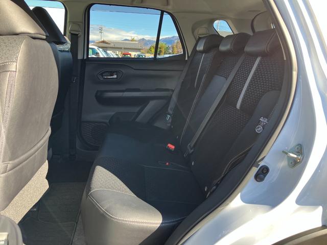 ロッキープレミアムＧ　９インチナビ　パノラマモニタースマートアシスト・コーナーセンサー・１７インチアルミ・ＬＥＤヘッドランプ・（自動消灯システム）・オートエアコン・プッシュエンジンスタート（山梨県）の中古車