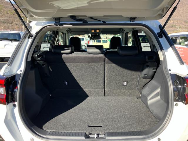 ロッキープレミアムＧ　９インチナビ　パノラマモニタースマートアシスト・コーナーセンサー・１７インチアルミ・ＬＥＤヘッドランプ・（自動消灯システム）・オートエアコン・プッシュエンジンスタート（山梨県）の中古車