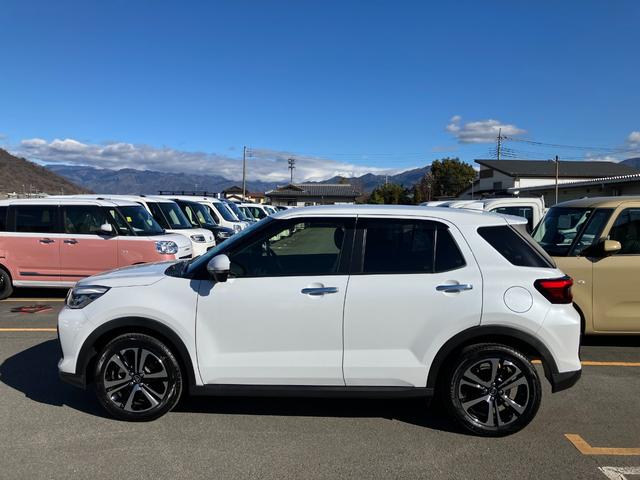 ロッキープレミアムＧ　９インチナビ　パノラマモニタースマートアシスト・コーナーセンサー・１７インチアルミ・ＬＥＤヘッドランプ・（自動消灯システム）・オートエアコン・プッシュエンジンスタート（山梨県）の中古車