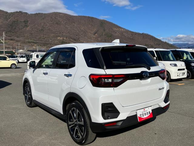 ロッキープレミアムＧ　９インチナビ　パノラマモニタースマートアシスト・コーナーセンサー・１７インチアルミ・ＬＥＤヘッドランプ・（自動消灯システム）・オートエアコン・プッシュエンジンスタート（山梨県）の中古車