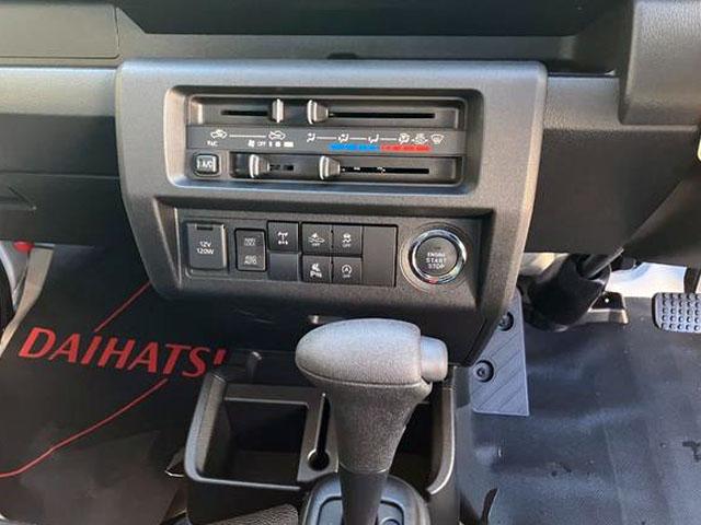ハイゼットトラックジャンボエクストラ　４ＷＤ　ＣＶＴ　オーディオレススマートアシスト・コーナーセンサー・切り替え式４ＷＤ（ＣＶＴ車）・ＬＥＤヘッドランプ・ＬＥＤフォグランプ・ＬＥＤ大型作業灯・プッシュエンジンスタート（山梨県）の中古車