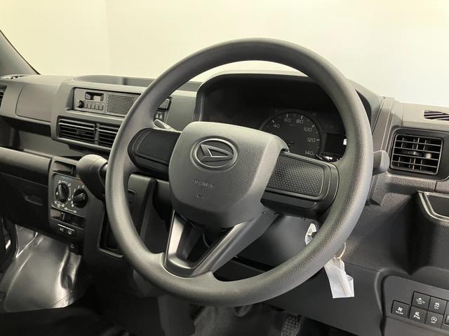 ハイゼットカーゴデラックス　４ＷＤ　ＣＶＴスマートアシスト・コーナーセンサー・３モード電子制御４ＷＤ（ＣＶＴ車）・荷室長１，９１５ｍｍ・荷室幅１，４１０ｍｍ・荷室高１，２５０ｍｍ・ハロゲンヘッドランプ・マニュアルエアコン（山梨県）の中古車