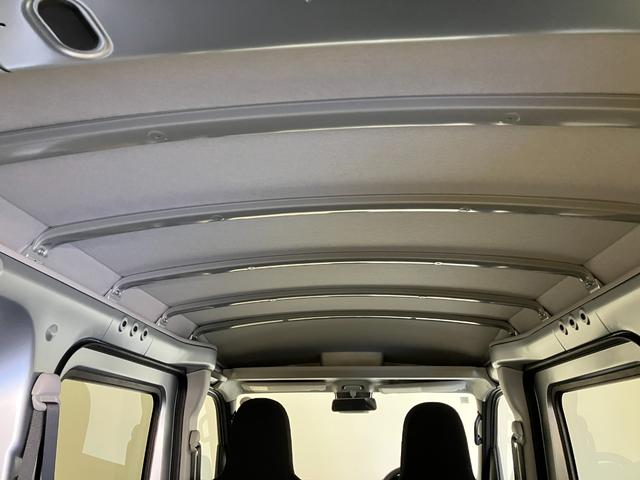 ハイゼットカーゴデラックス　４ＷＤ　ＣＶＴスマートアシスト・コーナーセンサー・３モード電子制御４ＷＤ（ＣＶＴ車）・荷室長１，９１５ｍｍ・荷室幅１，４１０ｍｍ・荷室高１，２５０ｍｍ・ハロゲンヘッドランプ・マニュアルエアコン（山梨県）の中古車