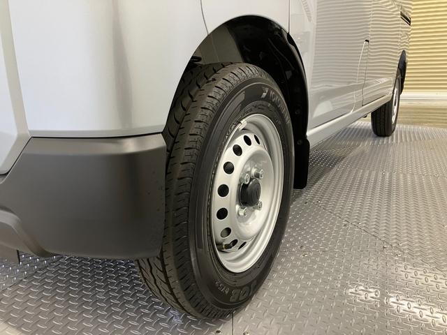 ハイゼットカーゴデラックス　４ＷＤ　ＣＶＴスマートアシスト・コーナーセンサー・３モード電子制御４ＷＤ（ＣＶＴ車）・荷室長１，９１５ｍｍ・荷室幅１，４１０ｍｍ・荷室高１，２５０ｍｍ・ハロゲンヘッドランプ・マニュアルエアコン（山梨県）の中古車