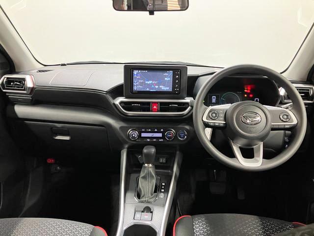 ロッキーX HEV 純正ナビ パノラマモニター 前後ドラレコスマートアシスト・コーナーセンサー・ハイブリッド専用17インチアルミ・LEDヘッドランプ・(自動消灯システム)・シーケンシャルターンランプ・オートエアコン・運転席助手席シートヒーター(山梨県)の中古車