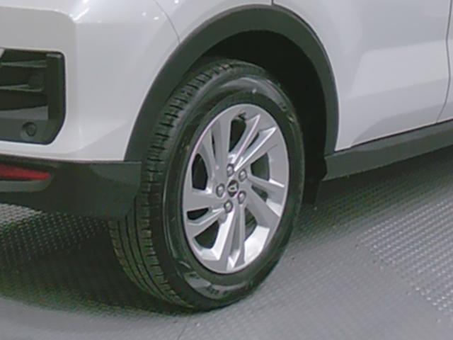 ロッキーX HEV 純正ナビ パノラマモニター 前後ドラレコスマートアシスト・コーナーセンサー・ハイブリッド専用17インチアルミ・LEDヘッドランプ・(自動消灯システム)・シーケンシャルターンランプ・オートエアコン・運転席助手席シートヒーター(山梨県)の中古車