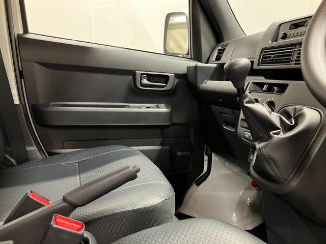 ハイゼットカーゴスペシャル　４ＷＤ　ＭＴ荷室長１，９１５ｍｍ・荷室幅１，４１０ｍｍ・荷室高１，２５０ｍｍ・ハロゲンヘッドランプ・マニュアルエアコン（山梨県）の中古車