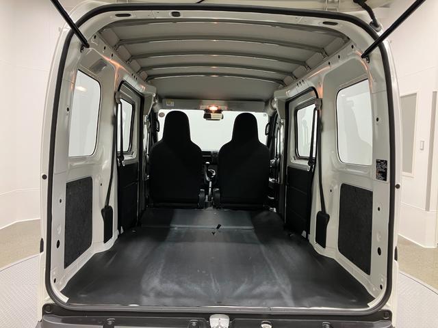 ハイゼットカーゴスペシャル　４ＷＤ　ＭＴ荷室長１，９１５ｍｍ・荷室幅１，４１０ｍｍ・荷室高１，２５０ｍｍ・ハロゲンヘッドランプ・マニュアルエアコン（山梨県）の中古車