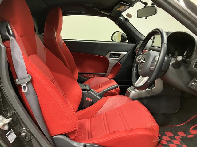 コペンセロ　整備付き　１年保証電動開閉式ルーフ・３気筒ＤＯＨＣターボ・７速スーパーアクティブシフト付ＣＶＴ・ヘッドレスト一体型スポーツシート・キーフリーシステム・ＬＥＤヘッドランプ・ＬＥＤリアコンビランプ・シートヒーター（山梨県）の中古車