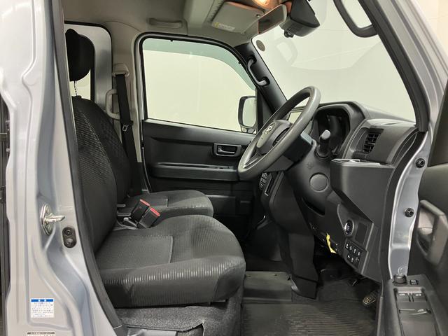 ハイゼットカーゴクルーズターボ　４ＷＤ　整備付き　１年保証スマートアシスト・コーナーセンサー・３モード電子制御４ＷＤ（ＣＶＴ車）・直列３気筒インタークーラーターボ・ハロゲンヘッドランプ・マニュアルエアコン・電動格納ミラー（山梨県）の中古車