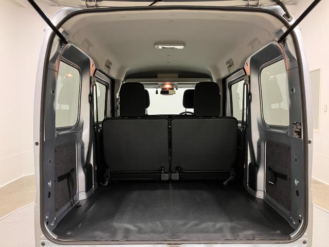 ハイゼットカーゴクルーズターボ　４ＷＤ　整備付き　１年保証スマートアシスト・コーナーセンサー・３モード電子制御４ＷＤ（ＣＶＴ車）・直列３気筒インタークーラーターボ・ハロゲンヘッドランプ・マニュアルエアコン・電動格納ミラー（山梨県）の中古車