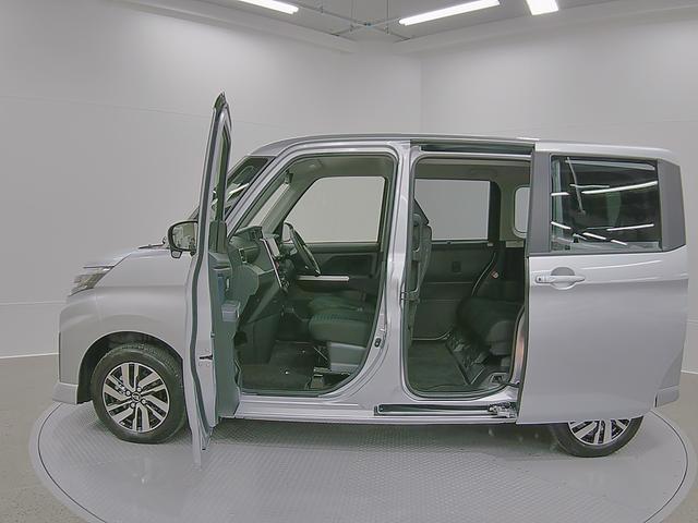 トールカスタムＧ　ディスプレイオーディオ　パノラマモニタースマートアシスト・ＬＥＤヘッドランプ・ＬＥＤフォグ・両側パワースライドドア・オートエアコン・パーキングブレーキ解除忘れ防止ブザー・ヘッドランプ自動消灯システム・プッシュエンジンスタート（山梨県）の中古車