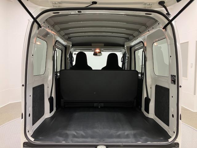 ハイゼットカーゴデラックス 4WD CVT AM/FMラジオデッキスマートアシスト・コーナーセンサー・3モード電子制御4WD(CVT車)・荷室長1,915mm・荷室幅1,410mm・荷室高1,250mm・ハロゲンヘッドランプ・マニュアルエアコン(山梨県)の中古車