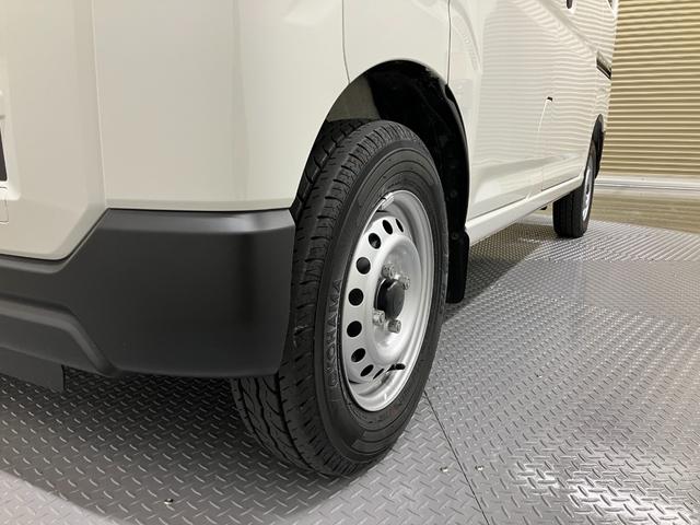 ハイゼットカーゴデラックス 4WD CVT AM/FMラジオデッキスマートアシスト・コーナーセンサー・3モード電子制御4WD(CVT車)・荷室長1,915mm・荷室幅1,410mm・荷室高1,250mm・ハロゲンヘッドランプ・マニュアルエアコン(山梨県)の中古車