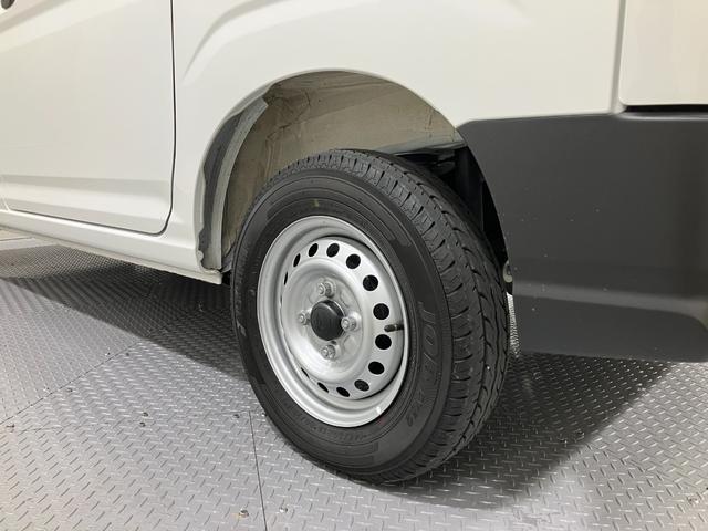 ハイゼットカーゴデラックス 4WD CVT AM/FMラジオデッキスマートアシスト・コーナーセンサー・3モード電子制御4WD(CVT車)・荷室長1,915mm・荷室幅1,410mm・荷室高1,250mm・ハロゲンヘッドランプ・マニュアルエアコン(山梨県)の中古車