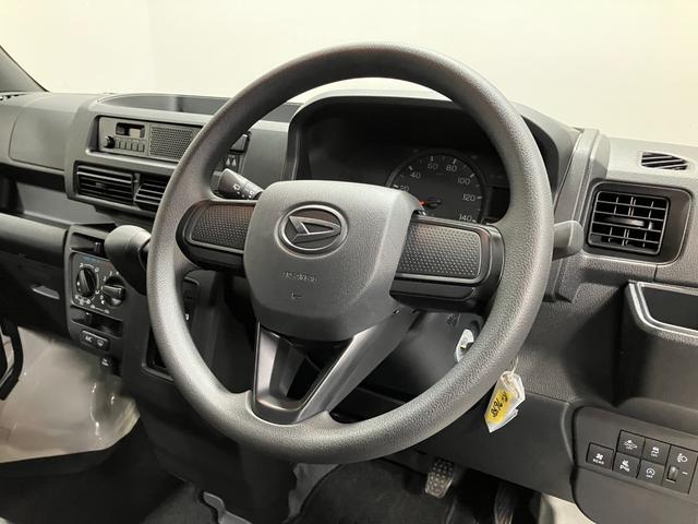 ハイゼットカーゴデラックス　４ＷＤ　ＣＶＴ　ＡＭ／ＦＭラジオデッキスマートアシスト・コーナーセンサー・３モード電子制御４ＷＤ（ＣＶＴ車）・荷室長１，９１５ｍｍ・荷室幅１，４１０ｍｍ・荷室高１，２５０ｍｍ・ハロゲンヘッドランプ・マニュアルエアコン（山梨県）の中古車