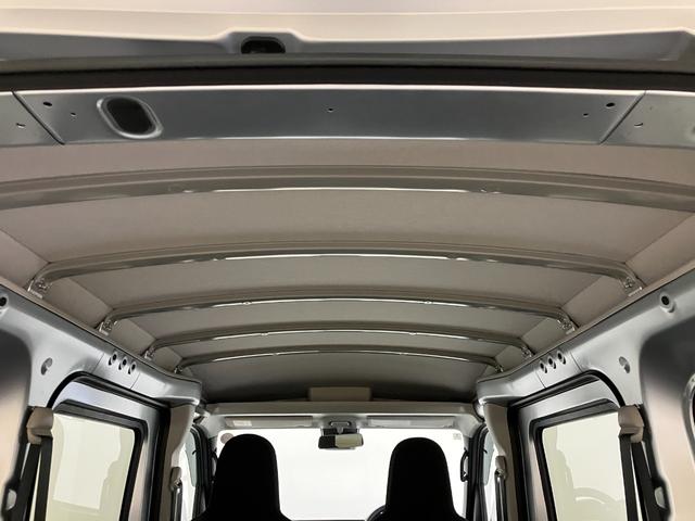 ハイゼットカーゴデラックス　４ＷＤ　ＣＶＴ　ＡＭ／ＦＭラジオデッキスマートアシスト・コーナーセンサー・３モード電子制御４ＷＤ（ＣＶＴ車）・荷室長１，９１５ｍｍ・荷室幅１，４１０ｍｍ・荷室高１，２５０ｍｍ・ハロゲンヘッドランプ・マニュアルエアコン（山梨県）の中古車