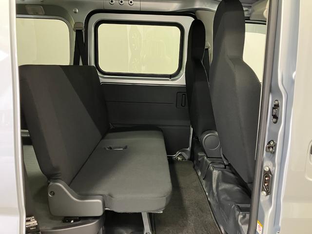 ハイゼットカーゴデラックス　４ＷＤ　ＣＶＴ　ＡＭ／ＦＭラジオデッキスマートアシスト・コーナーセンサー・３モード電子制御４ＷＤ（ＣＶＴ車）・荷室長１，９１５ｍｍ・荷室幅１，４１０ｍｍ・荷室高１，２５０ｍｍ・ハロゲンヘッドランプ・マニュアルエアコン（山梨県）の中古車