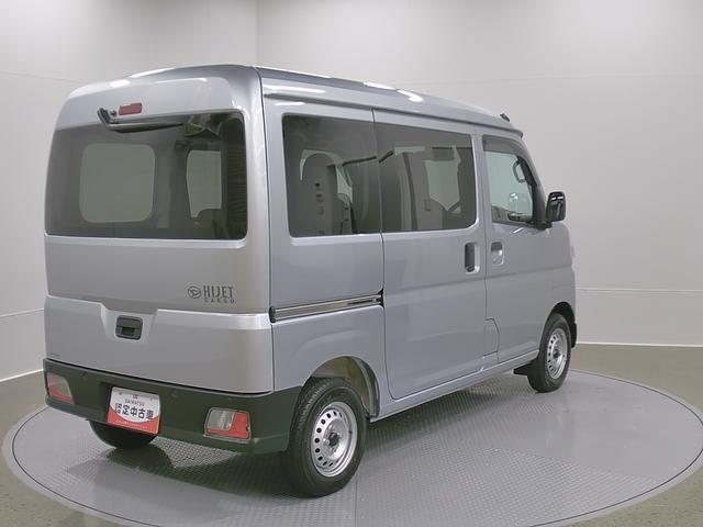 ハイゼットカーゴデラックス　４ＷＤ　ＣＶＴ　ＡＭ／ＦＭラジオデッキスマートアシスト・コーナーセンサー・３モード電子制御４ＷＤ（ＣＶＴ車）・荷室長１，９１５ｍｍ・荷室幅１，４１０ｍｍ・荷室高１，２５０ｍｍ・ハロゲンヘッドランプ・マニュアルエアコン（山梨県）の中古車