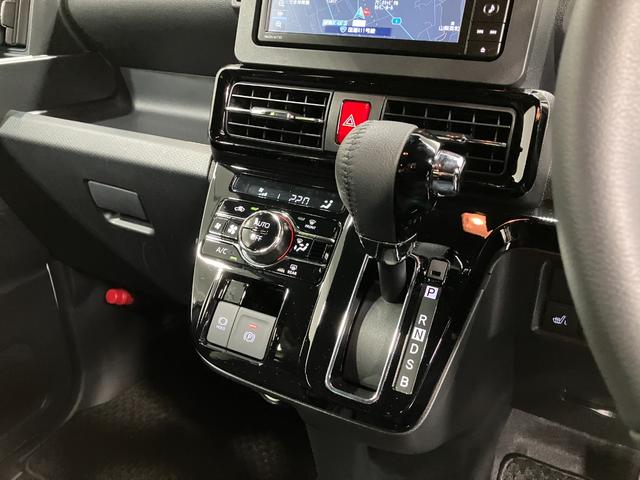 タントカスタムＲＳ　純正ナビゲーション　パノラマモニタースマートアシスト・ＬＥＤヘッドライト・１５インチアルミホイール・両側パワースライドドア・ＵＳＢソケット・運転席助手席シートヒーター・レザー調Ｘフルファブリックシート・本革巻ステアリングホイール（山梨県）の中古車
