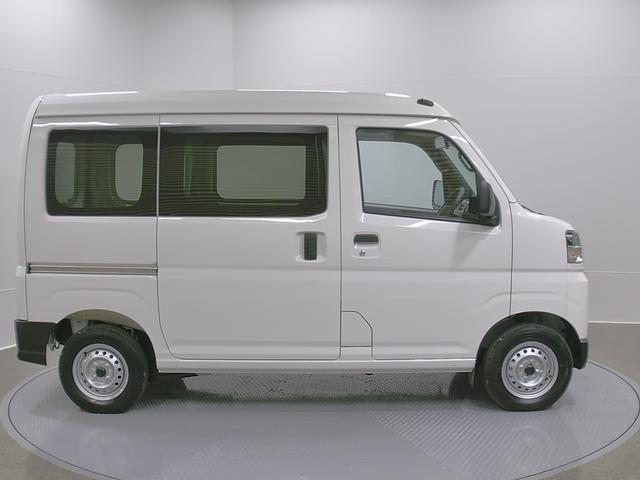 ハイゼットカーゴデラックス 4WD CVT AM/FMラジオデッキスマートアシスト・コーナーセンサー・3モード電子制御4WD(CVT車)・荷室長1,915mm・荷室幅1,410mm・荷室高1,250mm・ハロゲンヘッドランプ・マニュアルエアコン(山梨県)の中古車