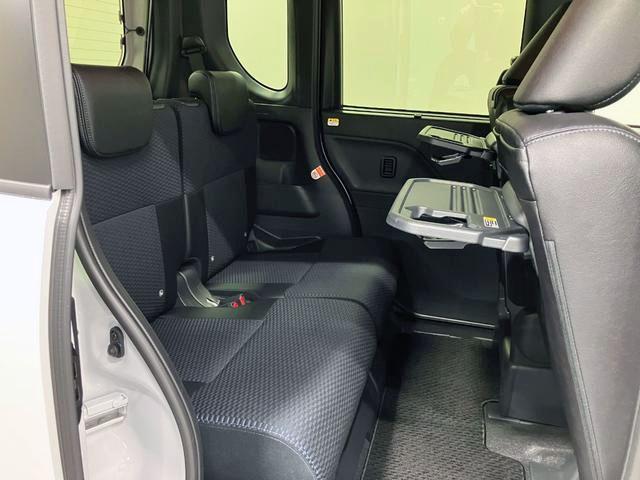 タントカスタムＲＳリミテッド　４ＷＤ　純正ナビ　パノラマモニタースマートアシスト・ＬＥＤヘッドライト・１５インチアルミホイール・両側パワースライドドア・ＵＳＢソケット・運転席助手席シートヒーター・レザー調Ｘフルファブリックシート・本革巻ステアリングホイール（山梨県）の中古車