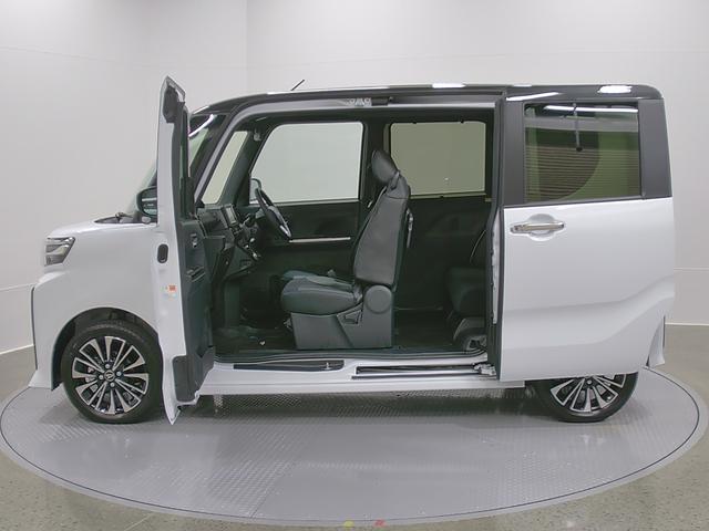 タントカスタムＲＳリミテッド　４ＷＤ　純正ナビ　パノラマモニタースマートアシスト・ＬＥＤヘッドライト・１５インチアルミホイール・両側パワースライドドア・ＵＳＢソケット・運転席助手席シートヒーター・レザー調Ｘフルファブリックシート・本革巻ステアリングホイール（山梨県）の中古車