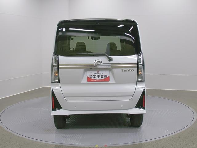 タントカスタムＲＳリミテッド　４ＷＤ　純正ナビ　パノラマモニタースマートアシスト・ＬＥＤヘッドライト・１５インチアルミホイール・両側パワースライドドア・ＵＳＢソケット・運転席助手席シートヒーター・レザー調Ｘフルファブリックシート・本革巻ステアリングホイール（山梨県）の中古車