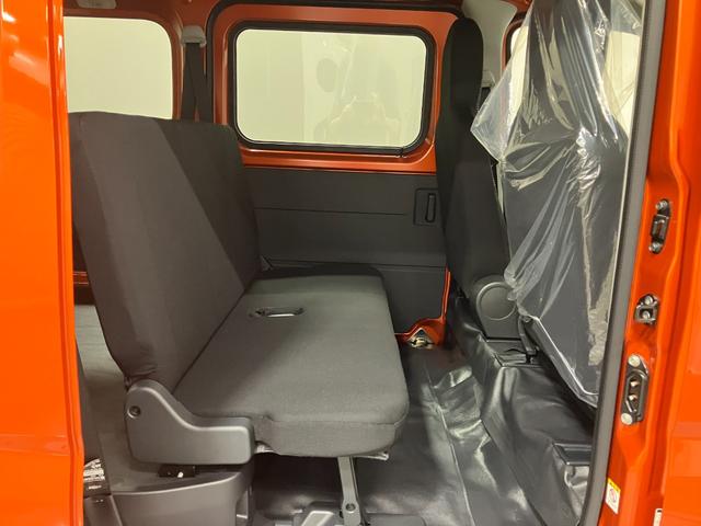 ハイゼットカーゴデラックス 4WD CVTスマートアシスト・コーナーセンサー・3モード電子制御4WD(CVT車)・荷室長1,915mm・荷室幅1,410mm・荷室高1,250mm・ハロゲンヘッドランプ・マニュアルエアコン(山梨県)の中古車