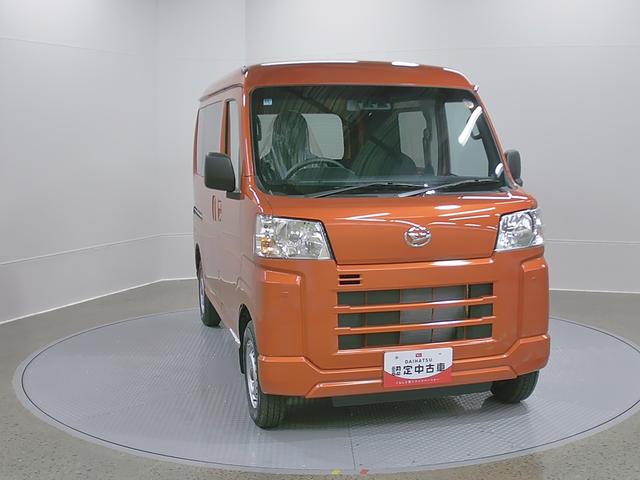 ハイゼットカーゴデラックス 4WD CVTスマートアシスト・コーナーセンサー・3モード電子制御4WD(CVT車)・荷室長1,915mm・荷室幅1,410mm・荷室高1,250mm・ハロゲンヘッドランプ・マニュアルエアコン(山梨県)の中古車