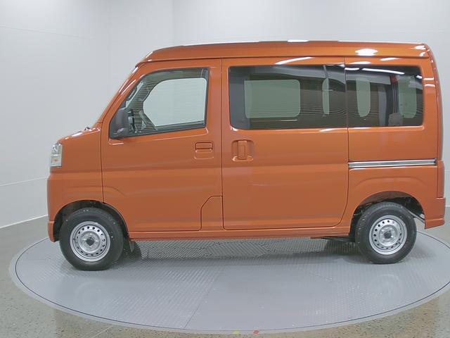 ハイゼットカーゴデラックス 4WD CVTスマートアシスト・コーナーセンサー・3モード電子制御4WD(CVT車)・荷室長1,915mm・荷室幅1,410mm・荷室高1,250mm・ハロゲンヘッドランプ・マニュアルエアコン(山梨県)の中古車