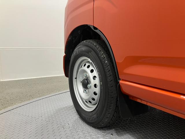ハイゼットカーゴデラックス 4WD CVTスマートアシスト・コーナーセンサー・3モード電子制御4WD(CVT車)・荷室長1,915mm・荷室幅1,410mm・荷室高1,250mm・ハロゲンヘッドランプ・マニュアルエアコン(山梨県)の中古車
