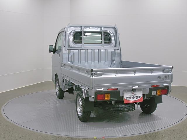 ハイゼットトラックスタンダード 4WD CVTスマートアシスト・切り替え式4WD(CVT車)・荷台フロア長2,030mm・荷台幅1,410mm・防錆鋼鈑・ハロゲンヘッドランプ・マニュアルエアコン(山梨県)の中古車