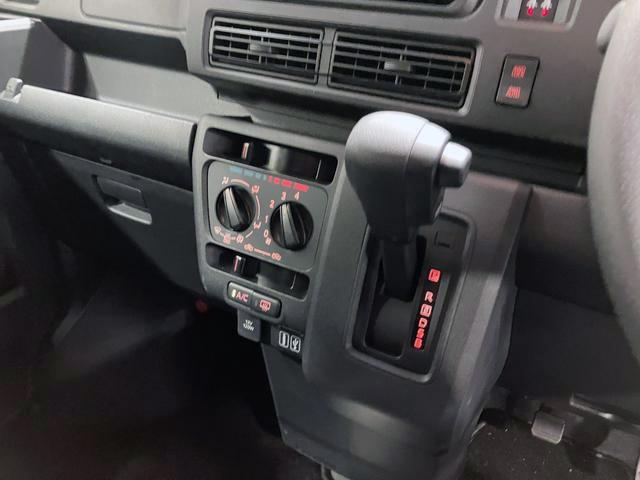 ハイゼットカーゴクルーズ　４ＷＤ　純正ナビスマートアシスト・コーナーセンサー・３モード電子制御４ＷＤ（ＣＶＴ車）・荷室長１，９１５ｍｍ・荷室幅１，４１０ｍｍ・荷室高１，２５０ｍｍ・ハロゲンヘッドランプ・マニュアルエアコン（山梨県）の中古車