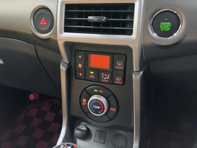コペンセロ　ＣＶＴ　純正ナビ電動開閉式ルーフ・３気筒ＤＯＨＣターボ・７速スーパーアクティブシフト付ＣＶＴ・ヘッドレスト一体型スポーツシート・キーフリーシステム・ＬＥＤヘッドランプ・ＬＥＤリアコンビランプ・シートヒーター（山梨県）の中古車