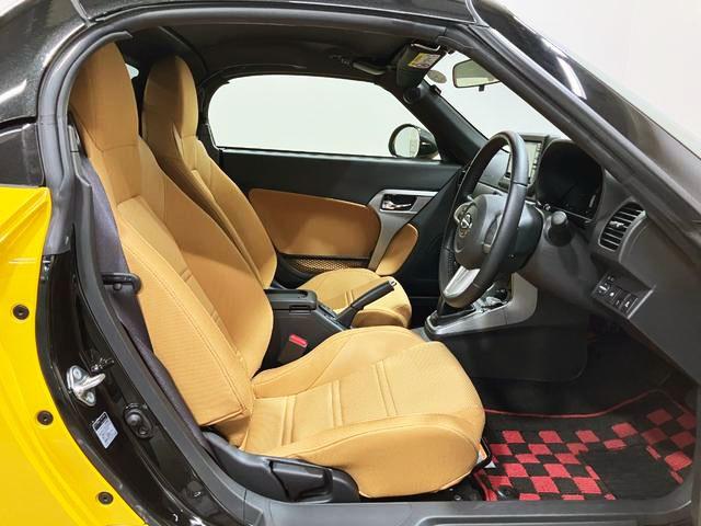 コペンセロ　ＣＶＴ　純正ナビ電動開閉式ルーフ・３気筒ＤＯＨＣターボ・７速スーパーアクティブシフト付ＣＶＴ・ヘッドレスト一体型スポーツシート・キーフリーシステム・ＬＥＤヘッドランプ・ＬＥＤリアコンビランプ・シートヒーター（山梨県）の中古車