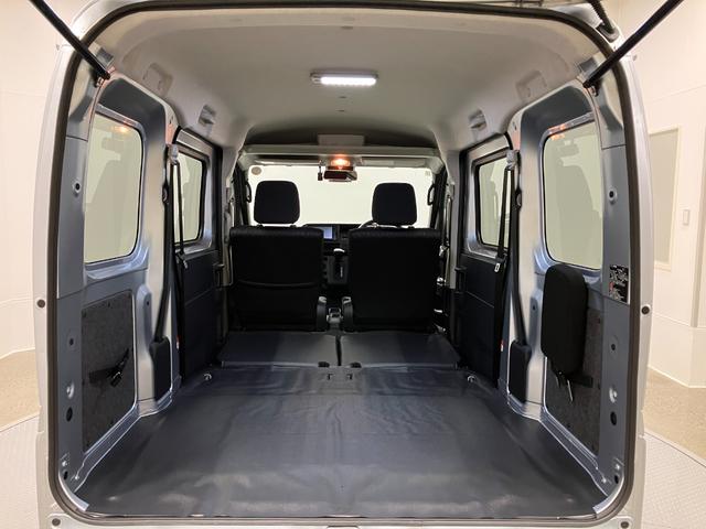 ハイゼットカーゴクルーズ 4WD CVTスマートアシスト・コーナーセンサー・3モード電子制御4WD(CVT車)・荷室長1,915mm・荷室幅1,410mm・荷室高1,250mm・ハロゲンヘッドランプ・マニュアルエアコン(山梨県)の中古車