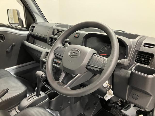 ハイゼットトラックスタンダード 4WD CVTスマートアシスト・切り替え式4WD(CVT車)・荷台フロア長2,030mm・荷台幅1,410mm・防錆鋼鈑・ハロゲンヘッドランプ・マニュアルエアコン(山梨県)の中古車