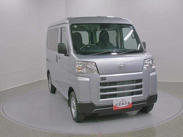 ハイゼットカーゴデラックス　４ＷＤ　ＣＶＴスマートアシスト・コーナーセンサー・３モード電子制御４ＷＤ（ＣＶＴ車）・荷室長１，９１５ｍｍ・荷室幅１，４１０ｍｍ・荷室高１，２５０ｍｍ・ハロゲンヘッドランプ・マニュアルエアコン（山梨県）の中古車