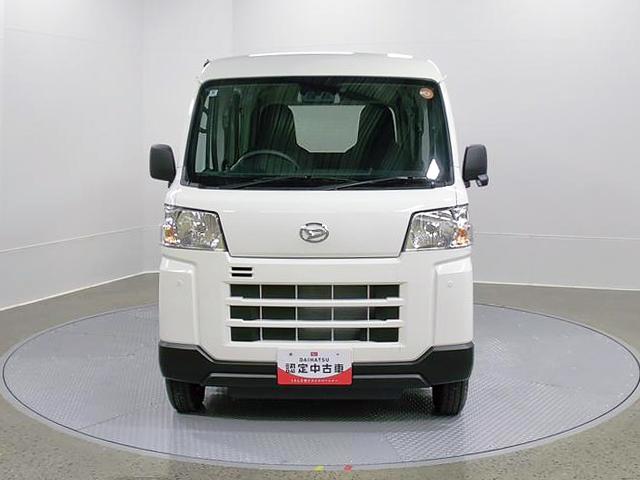 ハイゼットカーゴデラックス　４ＷＤ　ＣＶＴスマートアシスト・コーナーセンサー・３モード電子制御４ＷＤ（ＣＶＴ車）・荷室長１，９１５ｍｍ・荷室幅１，４１０ｍｍ・荷室高１，２５０ｍｍ・ハロゲンヘッドランプ・マニュアルエアコン（山梨県）の中古車